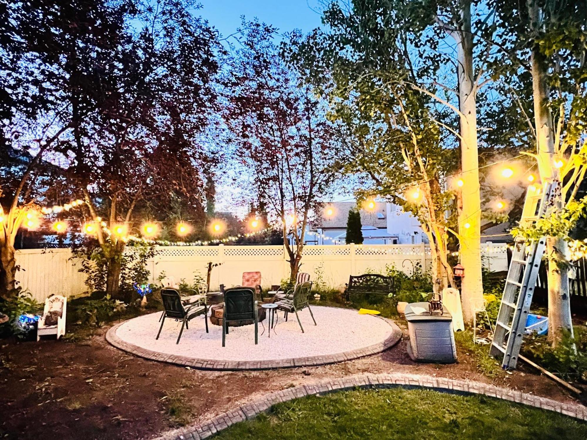 A Classic Homely Basement Suite! Chestermere Exterior photo